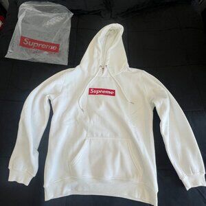 Supreme White Hoodie